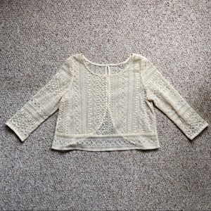 Beautiful crochet 3/4 sleeve top!